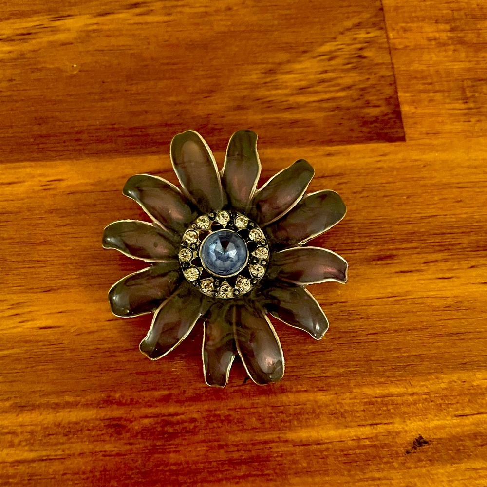 Brooch